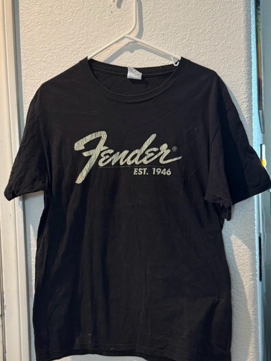 Fender Other - Fender Men’s Black Tee with White Script Logo